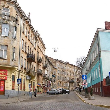 Apartment On Rappoporta 7B - 2 Lviv Buitenkant foto