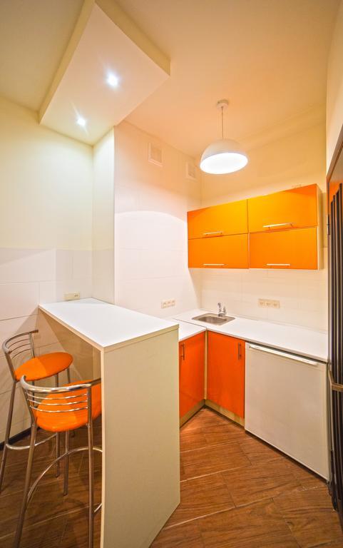 Apartment On Rappoporta 7B - 2 Lviv Buitenkant foto