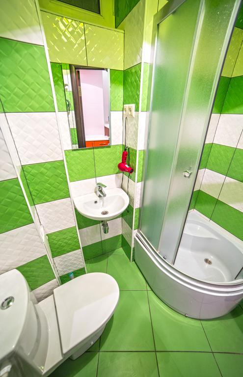 Apartment On Rappoporta 7B - 2 Lviv Buitenkant foto