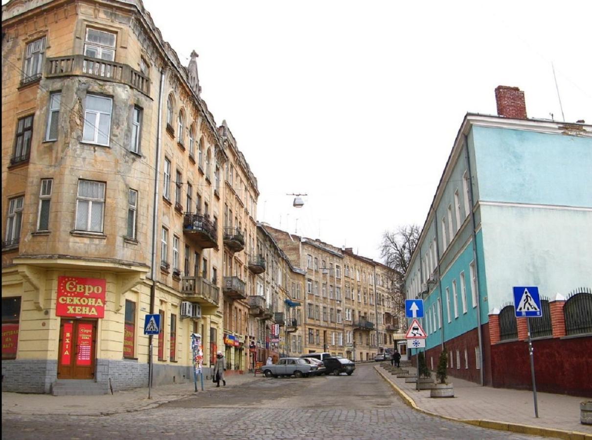 Apartment On Rappoporta 7B - 2 Lviv Buitenkant foto
